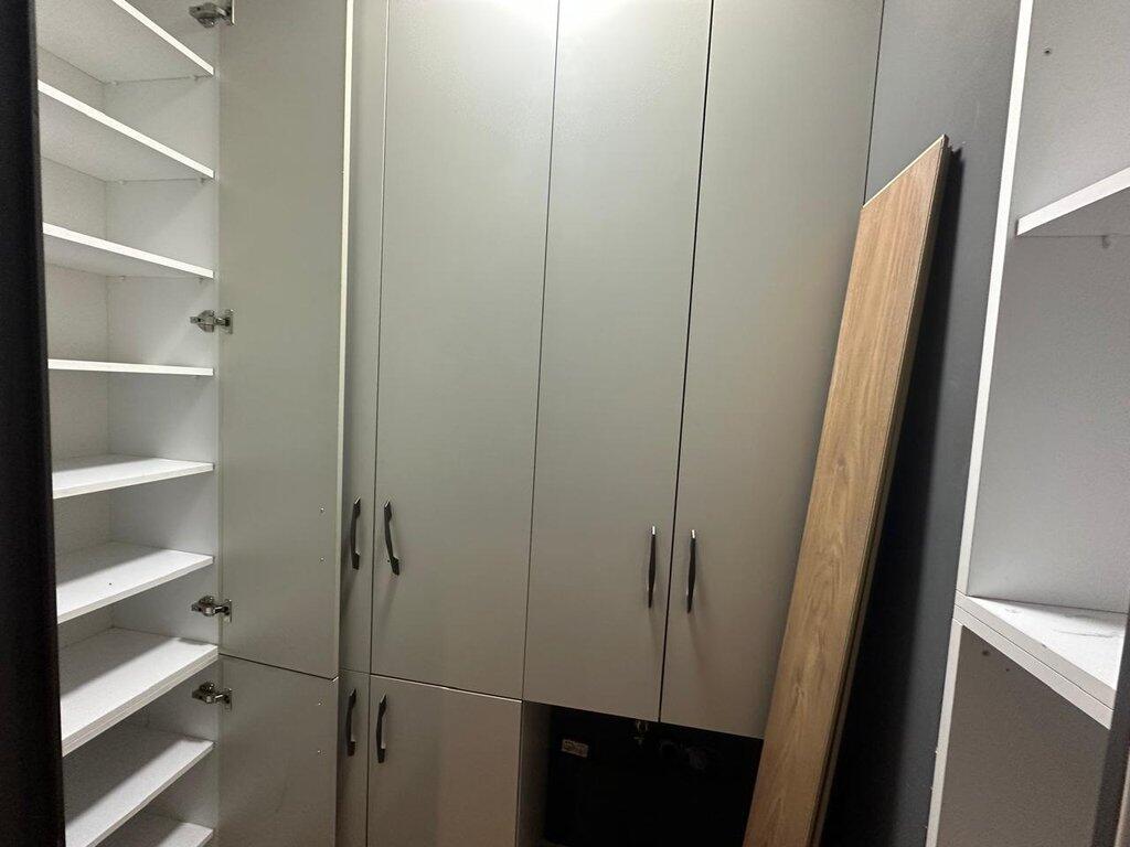 Shitet, Apartament 2+1+2, Liqeni i Thate, Tirane.