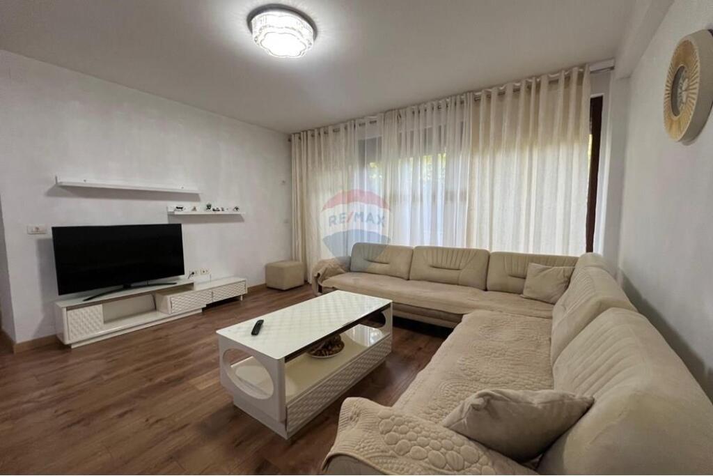 APARTMENT 2+1+ PARKING SPACE NEAR THE BOTANICAL GARDEN!