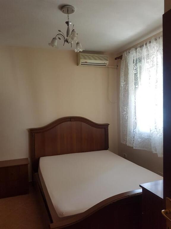 Affittasi Appartamento 1+1 + Annesso – Kullat Jeshile, Ish-Ekspozita