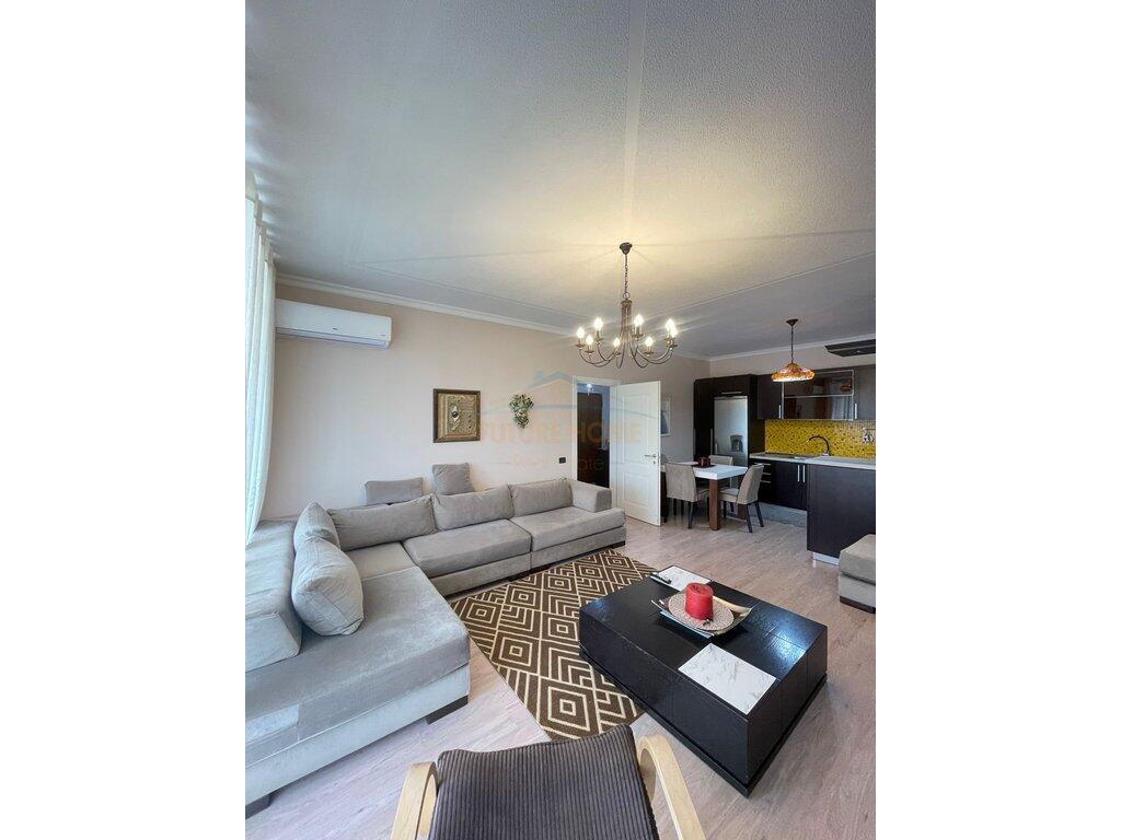 Qera, Apartament 2+1+2, Kika 1, Komuna e Parisit, Tiranë