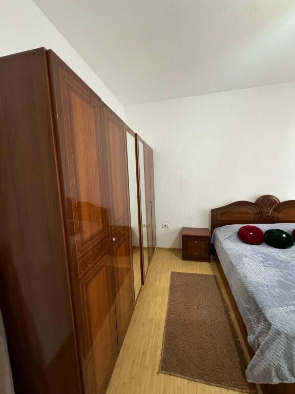 Vile Me Qera 1+1 Tek Myslym Shyri (ID BV22471) Tirane