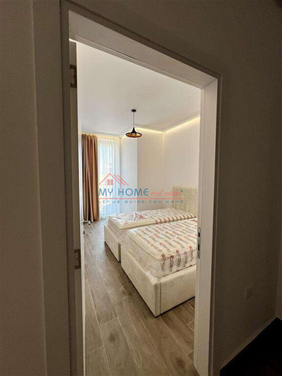 Apartament 2+1 me qera Tek Shkolla e Kuqe Tirane