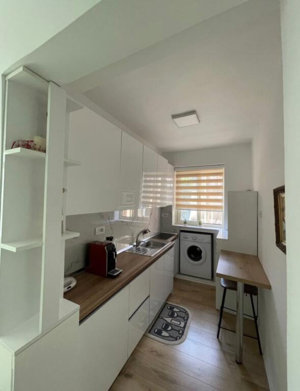 Apartment for rent 1+1+parking  🏠Private house  📍 Myslym Shyri, Besim Mema Street 💶 Price 600 euro