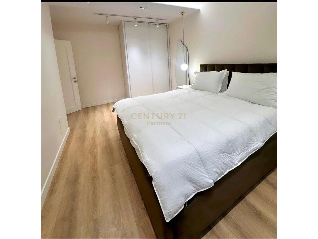 🏠 Shitet Apartament 2+1 – Zona pas Hotel Tiranës, pranë Hotel Opera