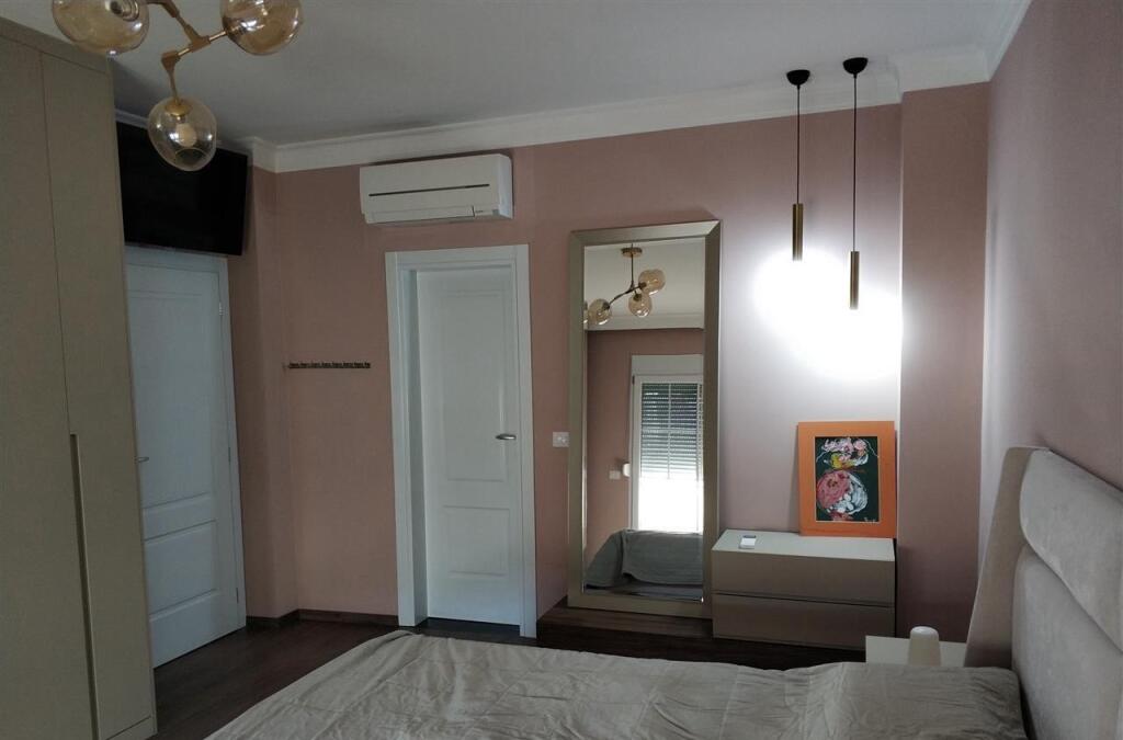 apartament 2+1 me qira ne qender