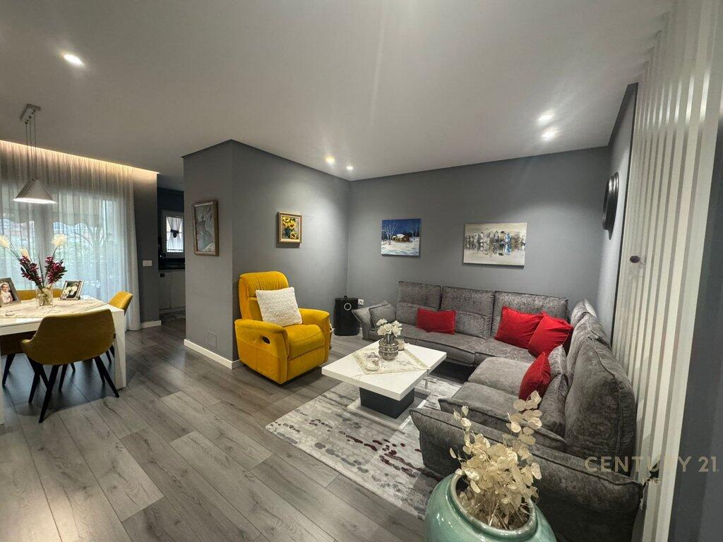 🏡 2-Bedroom, 2-Bathroom Apartment for Sale with High-End Investment – Comfort, Light &amp; Family Tranquility