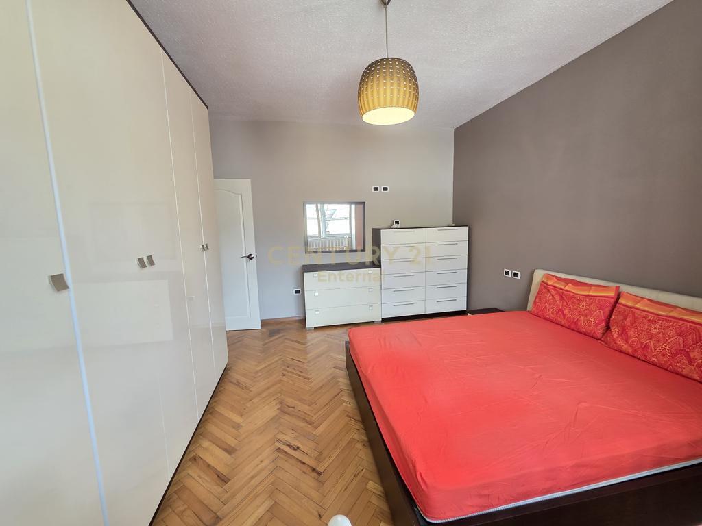 Shitet Apartament 2+1+2 në Bllok – Rruga Vaso Pasha, pranë Tribeca!