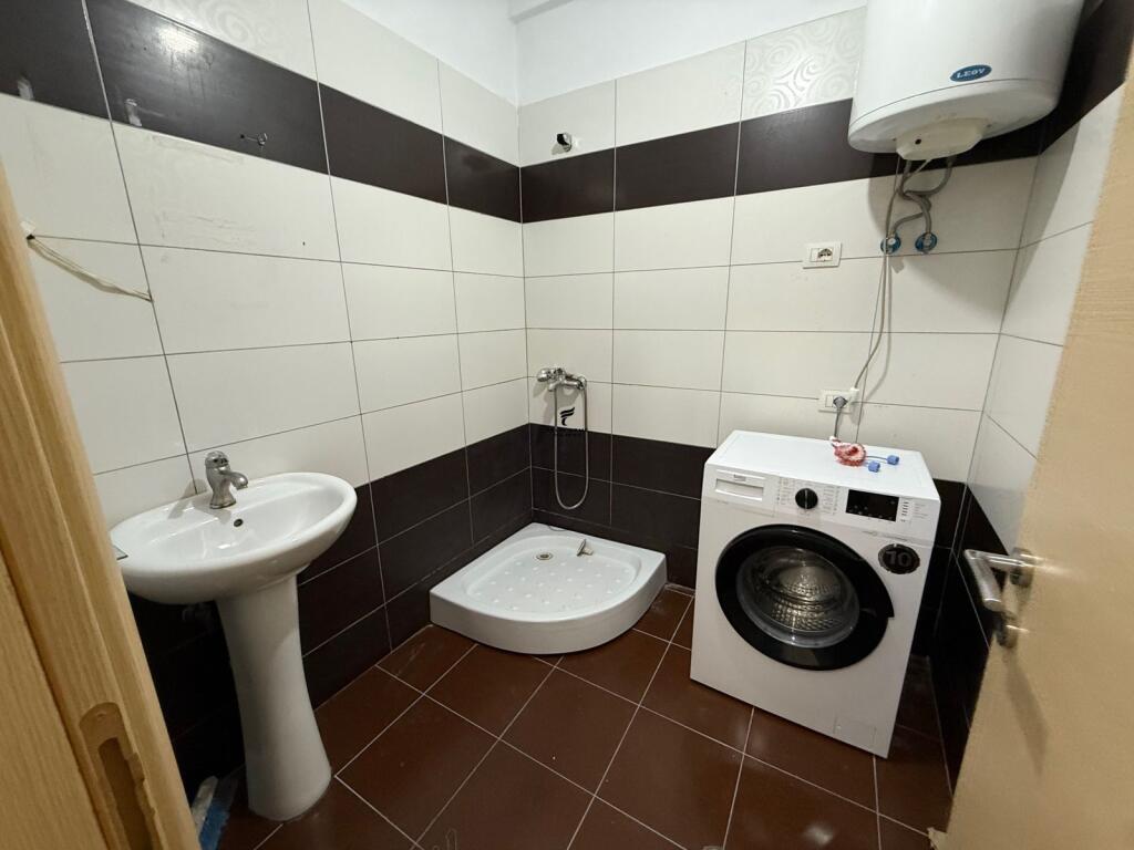 VENDESI APPARTAMENTO 1+1 YZBERISHT 95.000 EURO