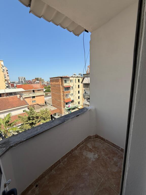 Shitet Apartament 2+1 - Stadiumi Dinamo