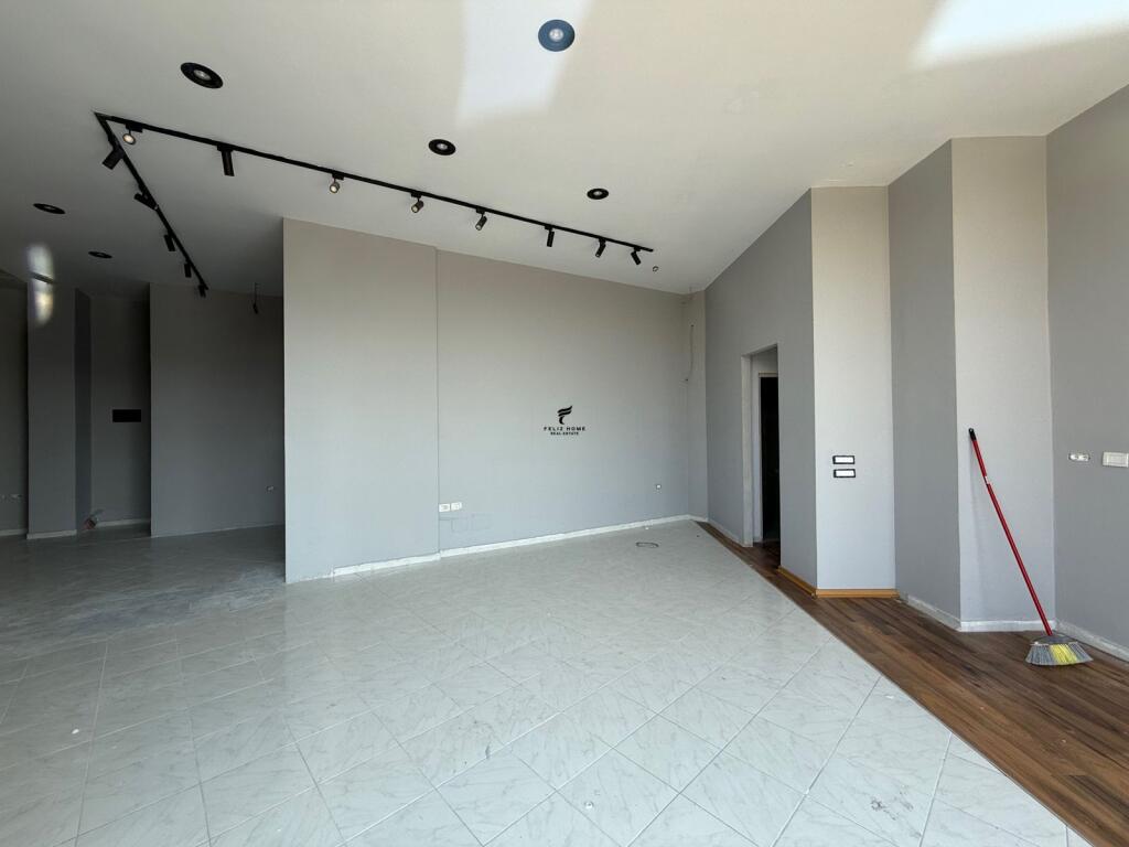 NEGOZIO IN AFFITTO 100M2 YZBERISHT 1200 EURO