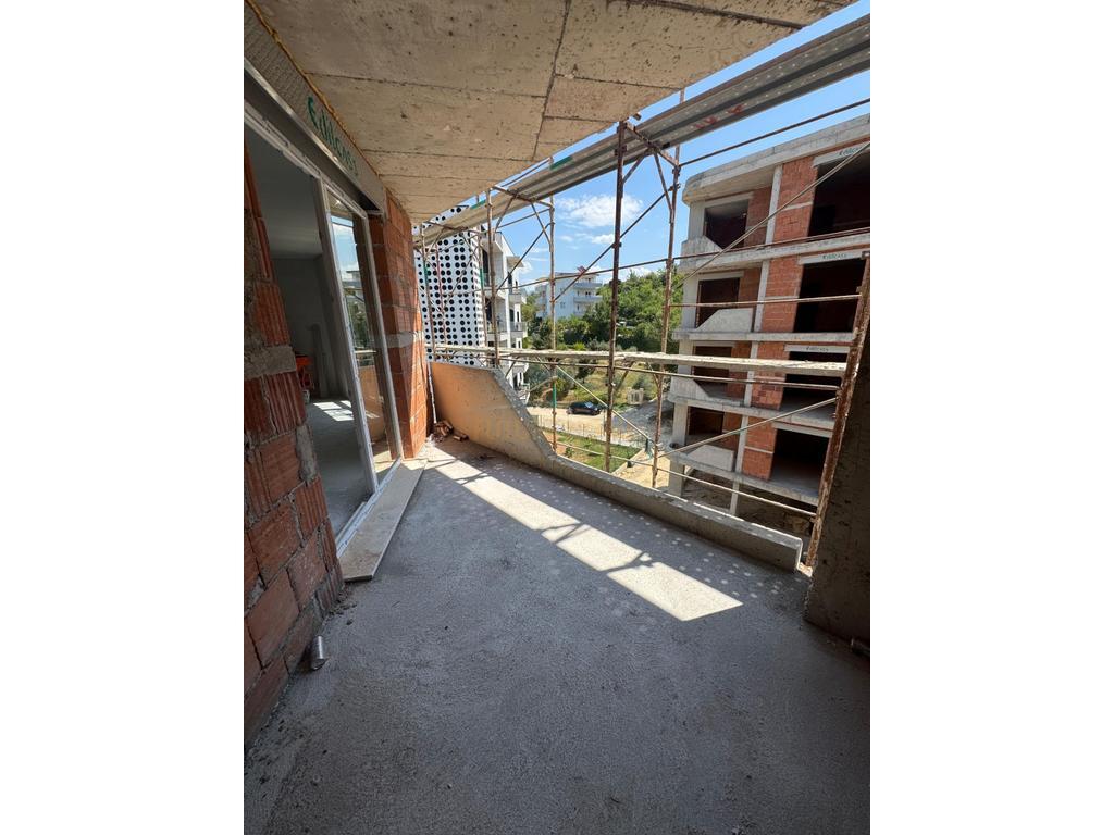 For Sale Opportunity, Apartment 2+1+2, Lake Side Residence, Dry Lake.