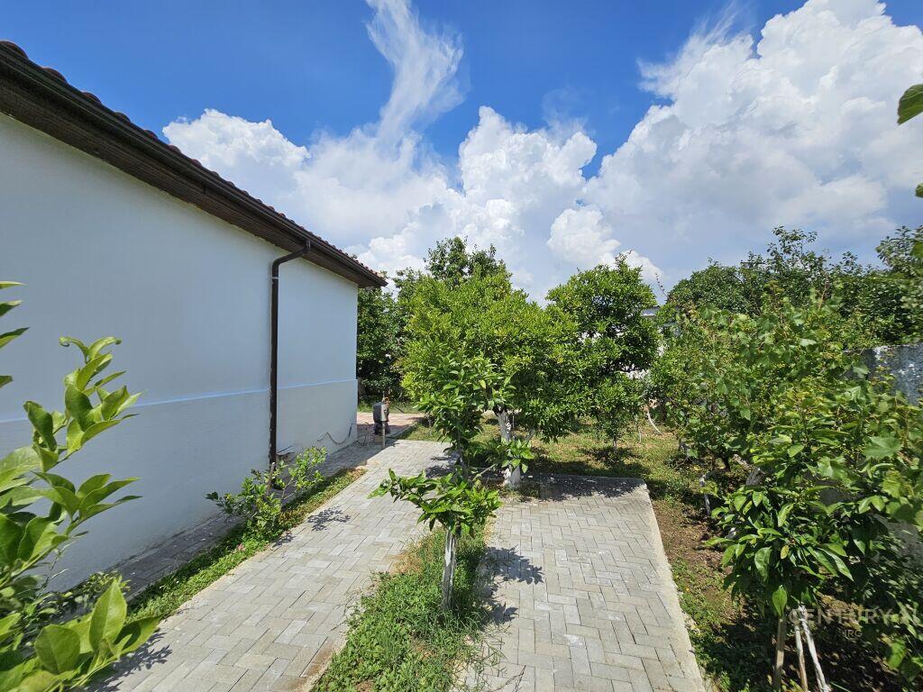Shtëpi 2+1 (684 m² ) ne Shitje tek Casa Italia