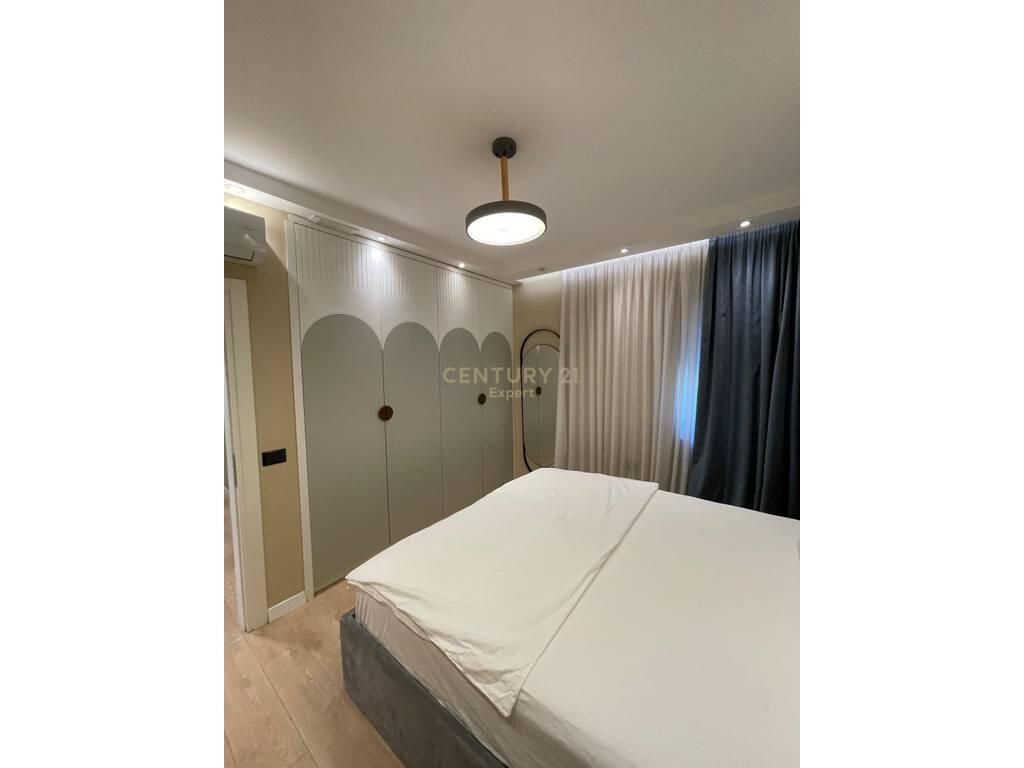 🏡 2-Bedroom Apartment for Rent – Rruga e Kosovarëve, Tirana