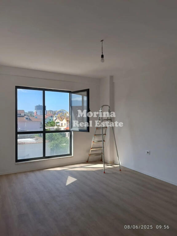Qera Apartament 2+1, 5 Maji, 400 Euro