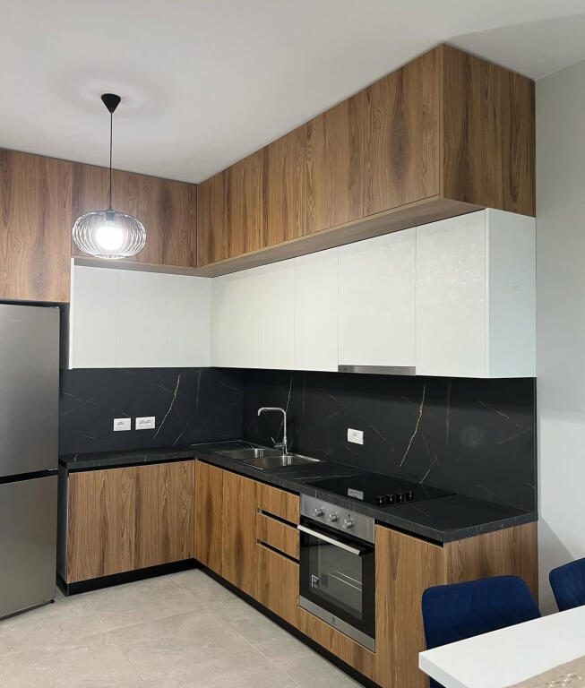 Jepet me qira 1+1+parkim GRAND GALLERY YZBERISHT 550€