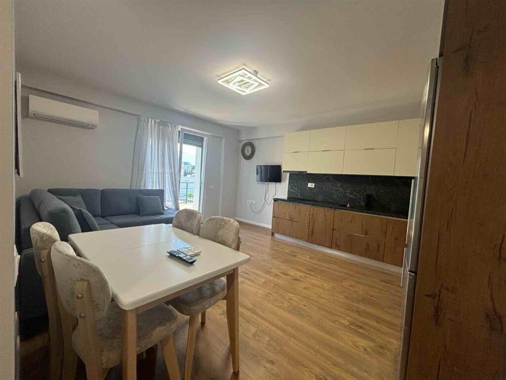 Super Appartamento in affitto a 5 Maji/Concord Center (45.000 leke)