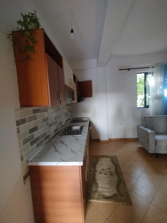 Jepet me qira apartament 1+1 në Spitallë, Durrës