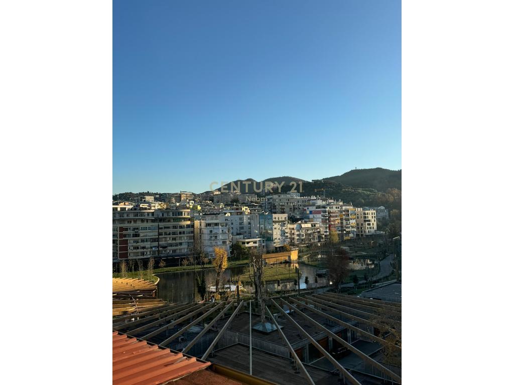 🌟 Apartament Luksoz 2+1 me Pamje nga Kopshti Zoologjik dhe Liqeni Artificial 🌟