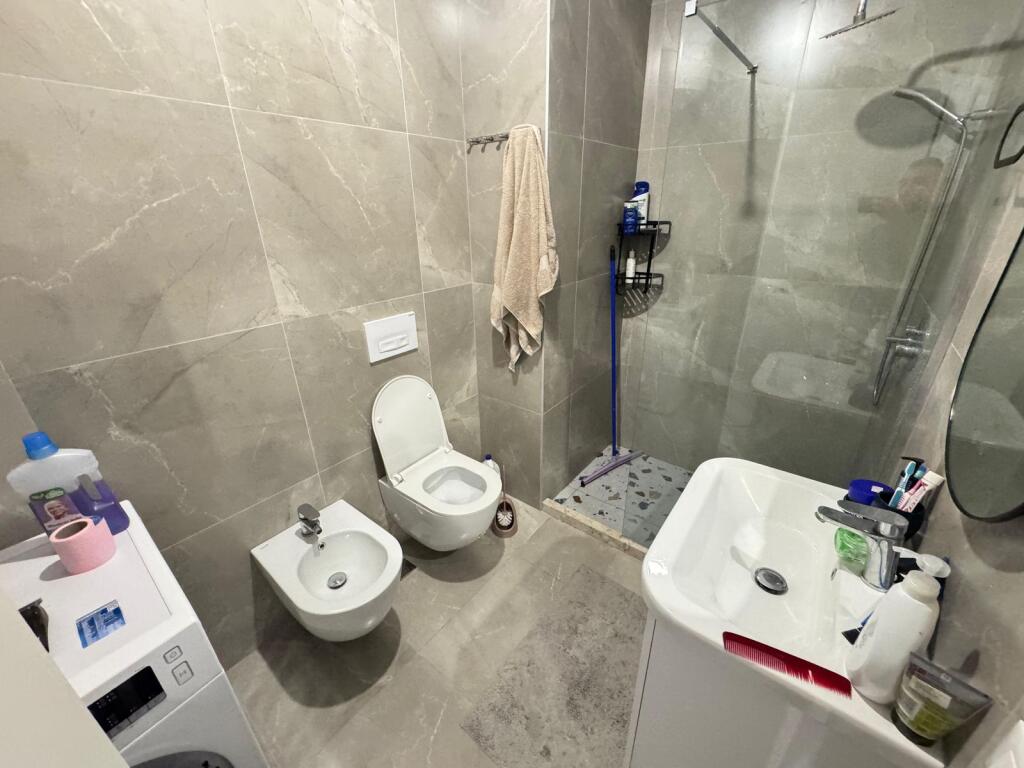 🚪Shitet Apartament 1+1  📍Adresa : Ali Demi Magalem 21  💶Cmimi : 72,000€  