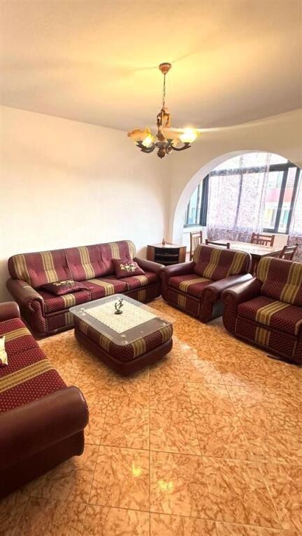 1+1 for rent in Kinostudio