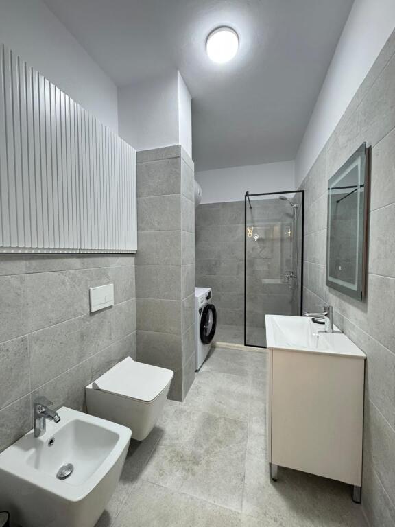 Apartament me qira 2+1 ne Yzberisht tek Grand Gallery