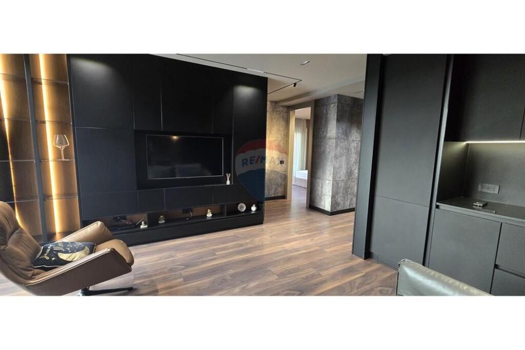 Apartment for rent (2+1) Commune.