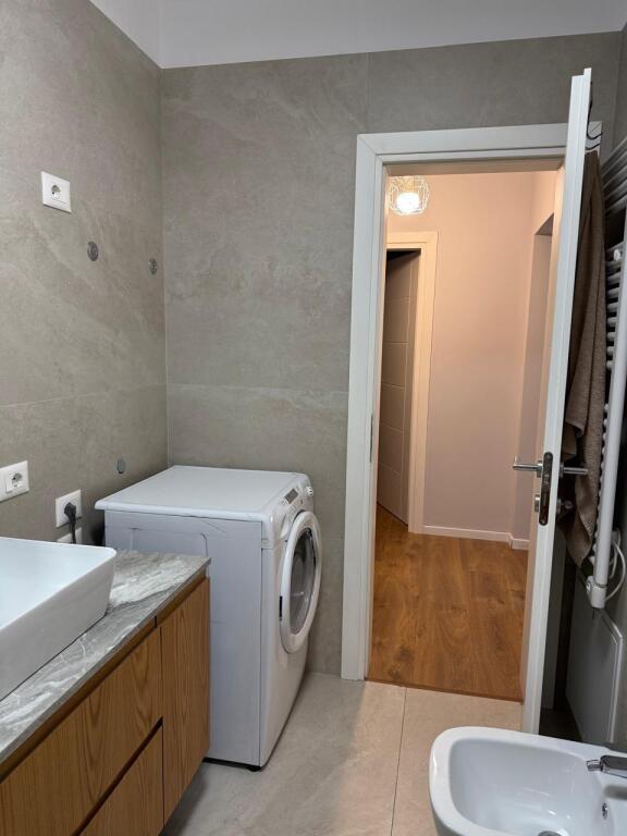 5 Maji Jepet Apartament 1+1 Me Qera