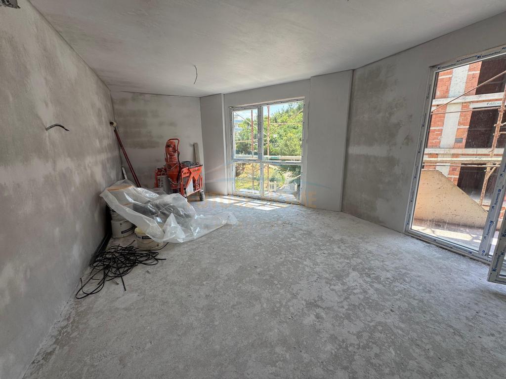 For Sale Opportunity, Apartment 2+1+2, Lake Side Residence, Dry Lake.