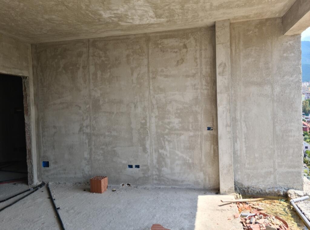 Studio apartment for sale in Porcelan