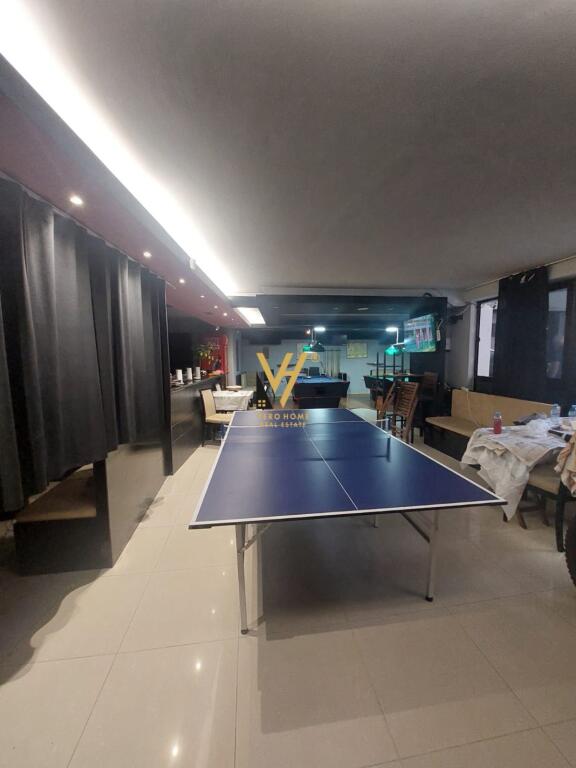 NEGOZIO + ATTIVITÀ IN VENDITA A KODRA E DIELLIT 245.000 EURO