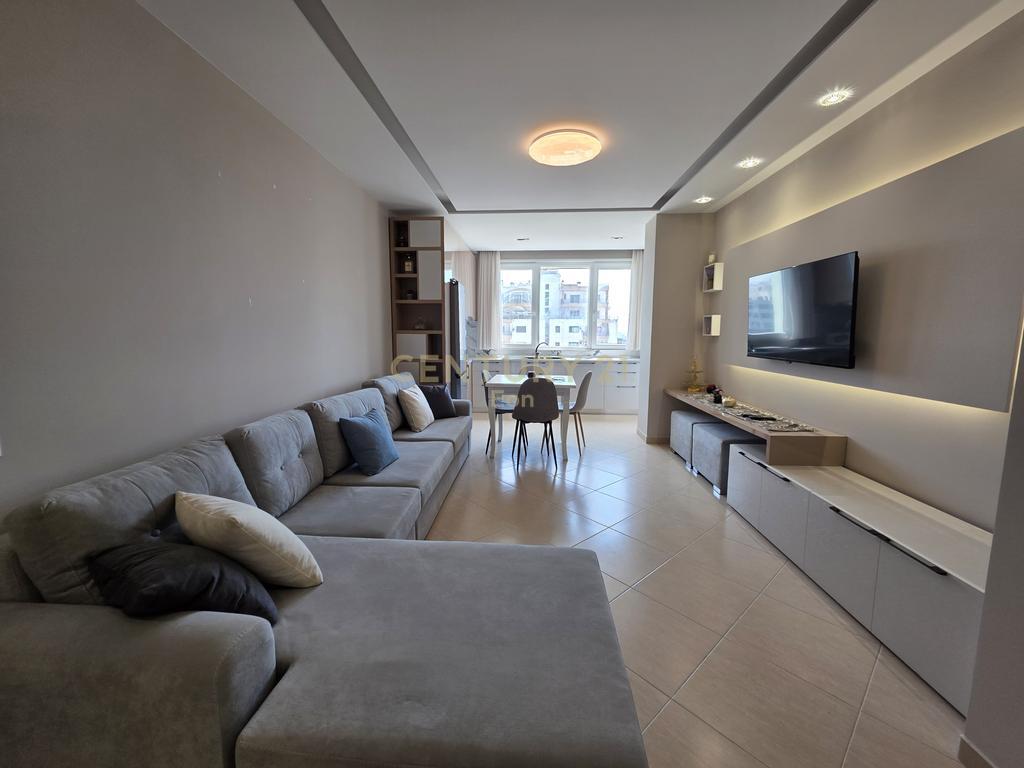 Super Apartament 3+1 në Vollga, Durres