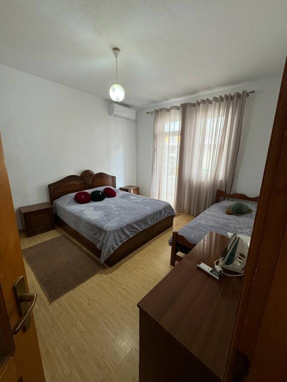 Vile Me Qera 1+1 Tek Myslym Shyri (ID BV22471) Tirane