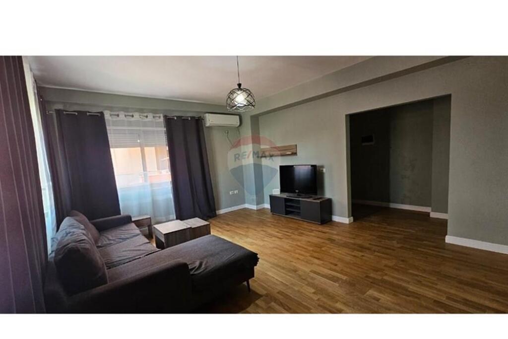Apartment 2+1 for rent near the Botanical Garden.