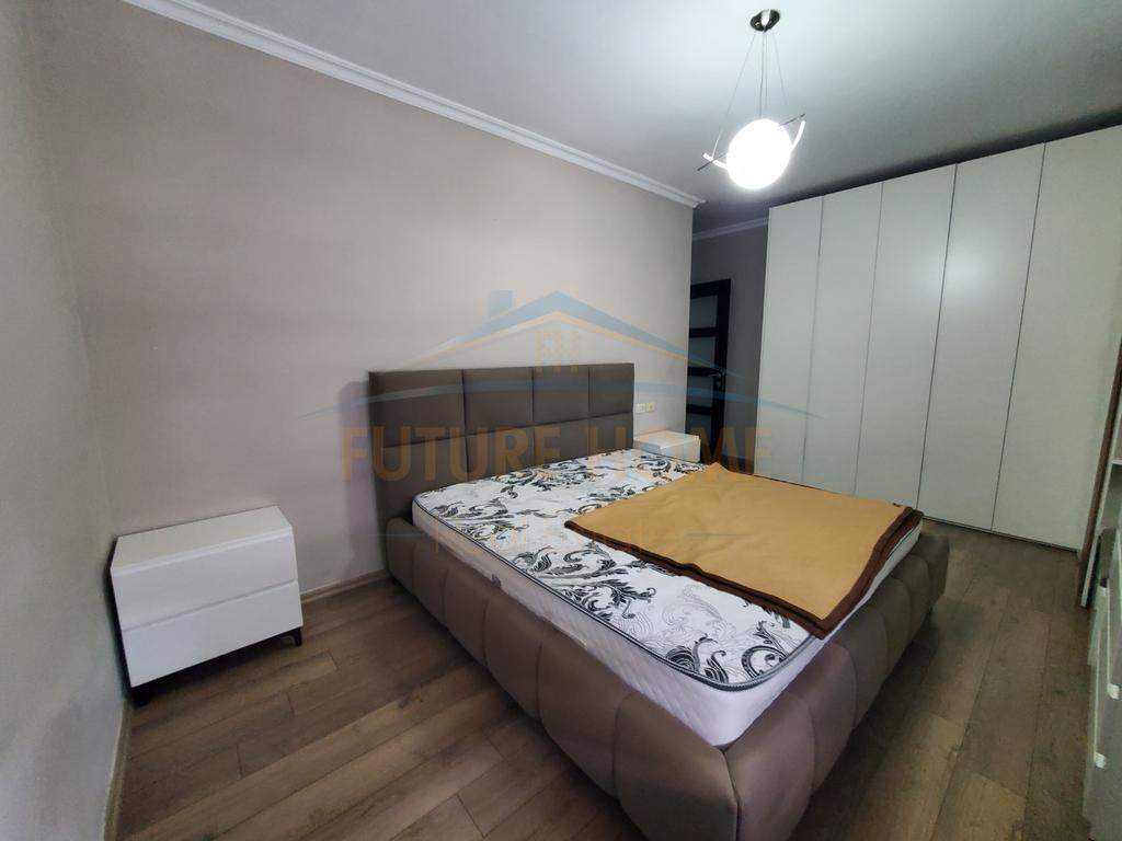 Qera, Apartament 2+1+2, Fresku, Tiranë