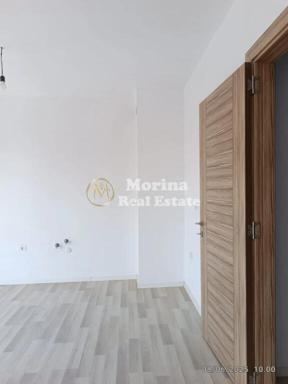 rent Apartment 2+1, 5 Maji, 400 Euro