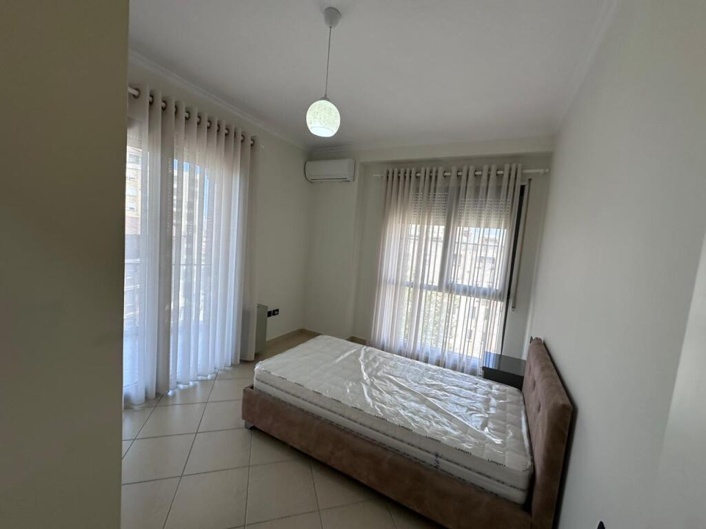Apartament me qera 2+1+2 tek Rruga e Kosovarve