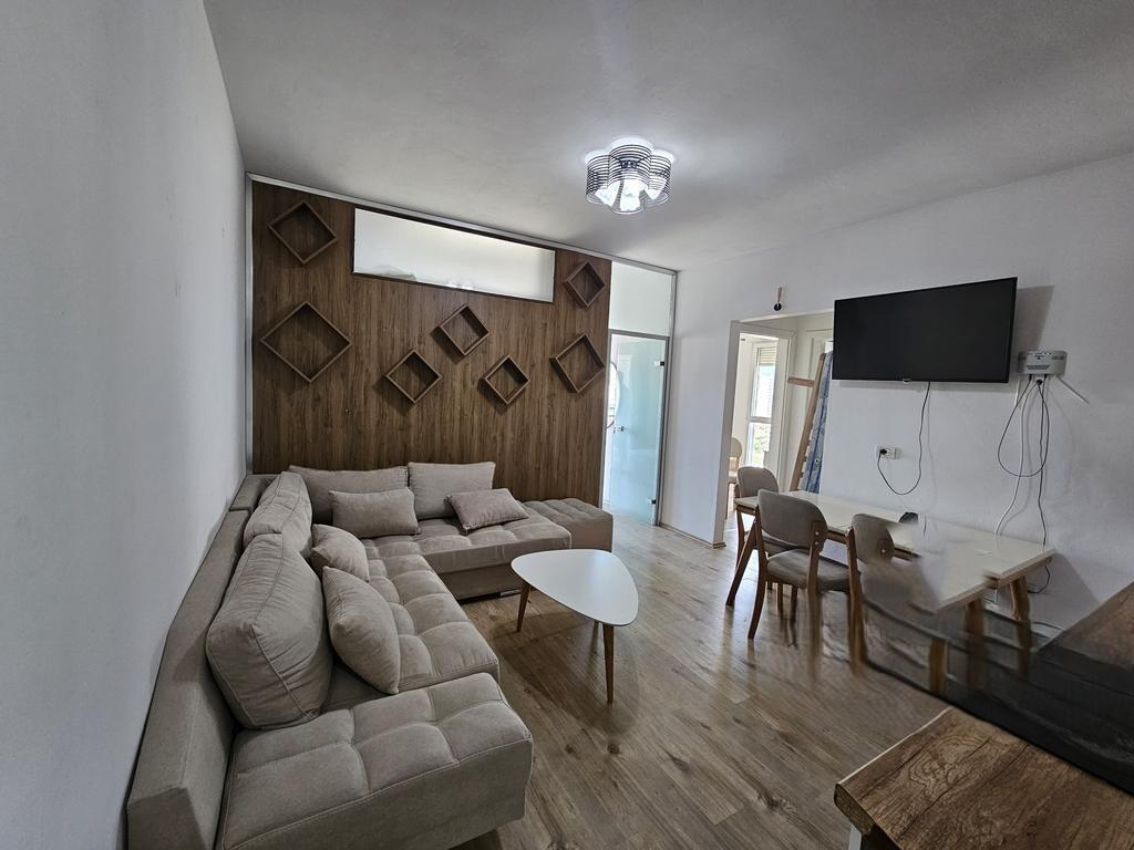 2+1 Apartment for Rent at the Former Aviation Field, Tirana!