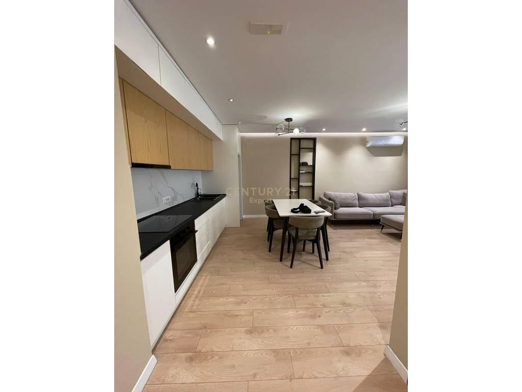 🏡 2-Bedroom Apartment for Rent – Rruga e Kosovarëve, Tirana