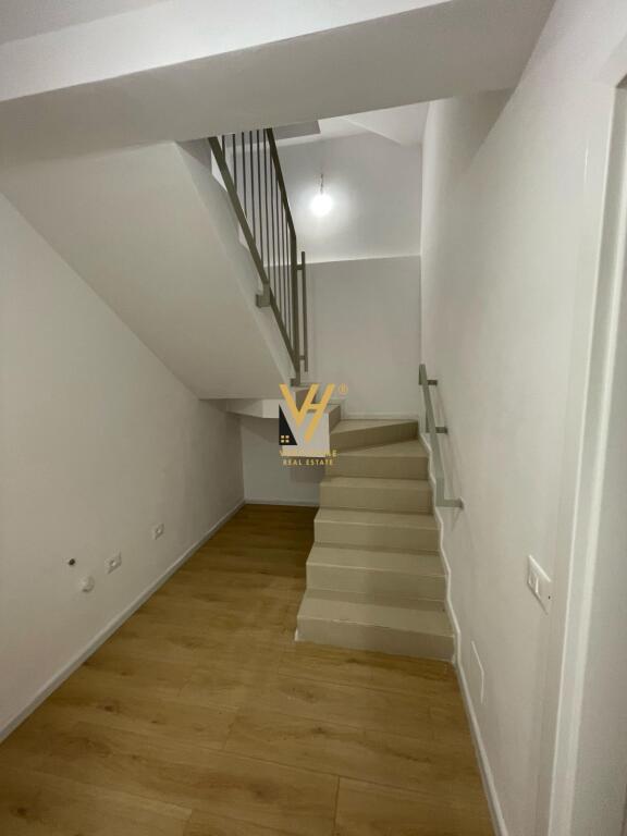THREE-STOREY VILLA FOR RENT AT ABA RESIDENCE, SAUK 1,600 EURO