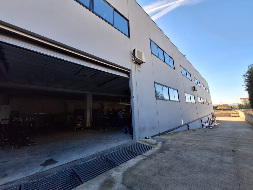 MAGAZZINO IN AFFITTO 3300M2 KAMEZ 9000 EURO