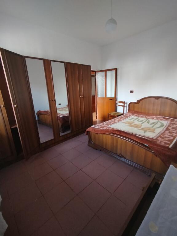 🏡 Apartament 1+1 me qira – Spitallë, pranë Varrezave të Vjetra