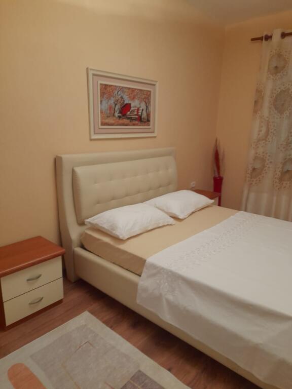 Affittasi Appartamento 2+1 a Mozaiku, vicino a 21 Dhjetori.
