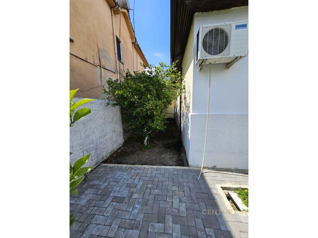 Shtëpi 2+1 (684 m² ) ne Shitje tek Casa Italia