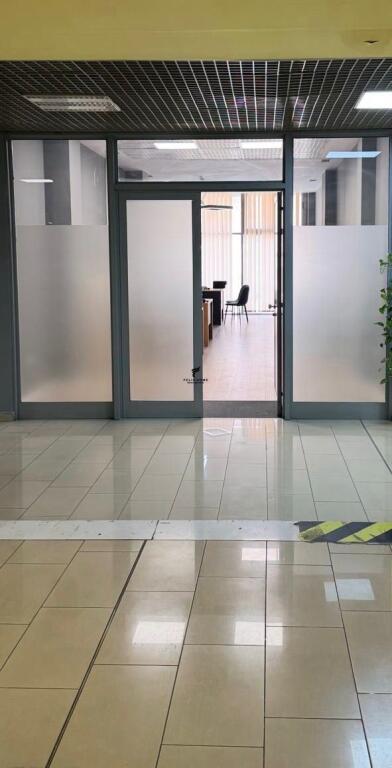 OFFICE FOR RENT 60M2 KAVAJES STREET 700 EURO