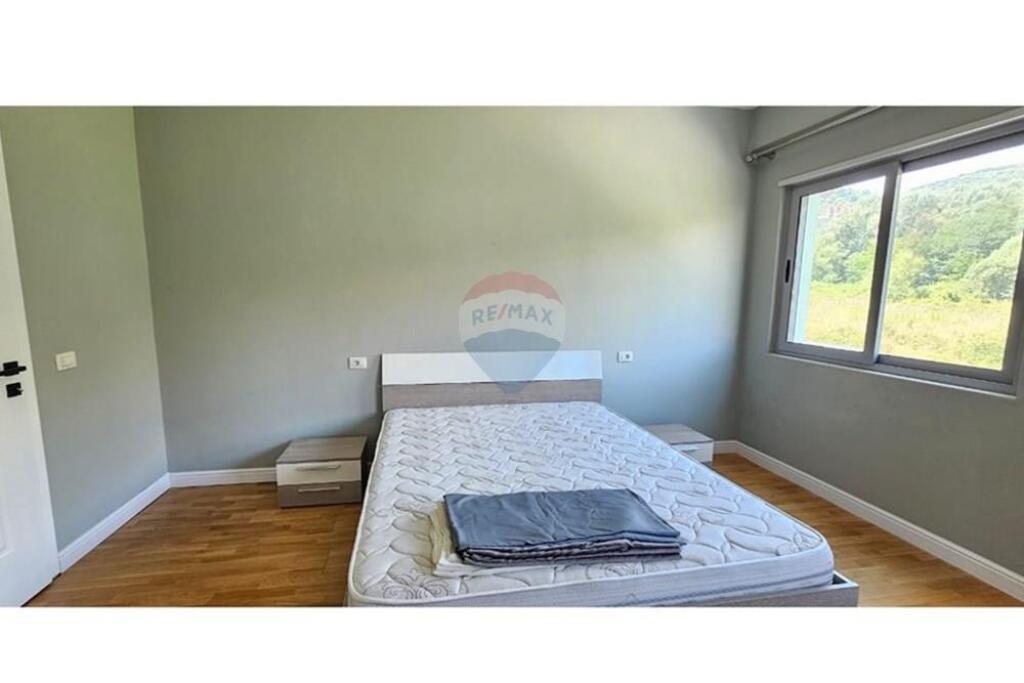 Apartment 2+1 for rent near the Botanical Garden.