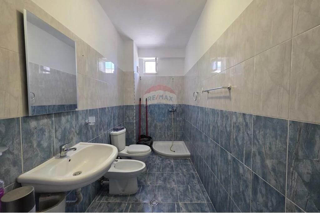 Apartament 2+1+2 per qera ne Yzberisht !