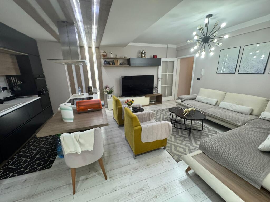 SHITET SUPER APARTAMENT NE ASTIR