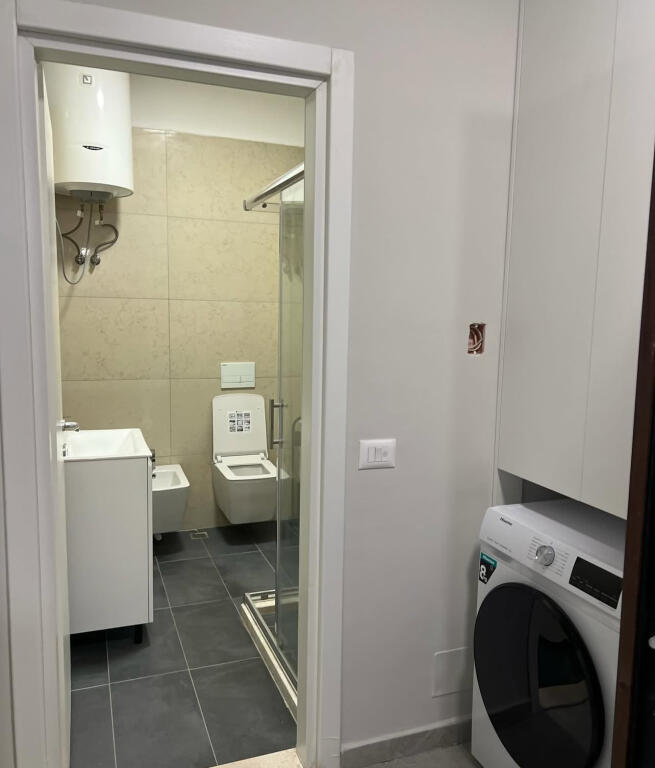 Jepet me qira 1+1+parkim GRAND GALLERY YZBERISHT 550€