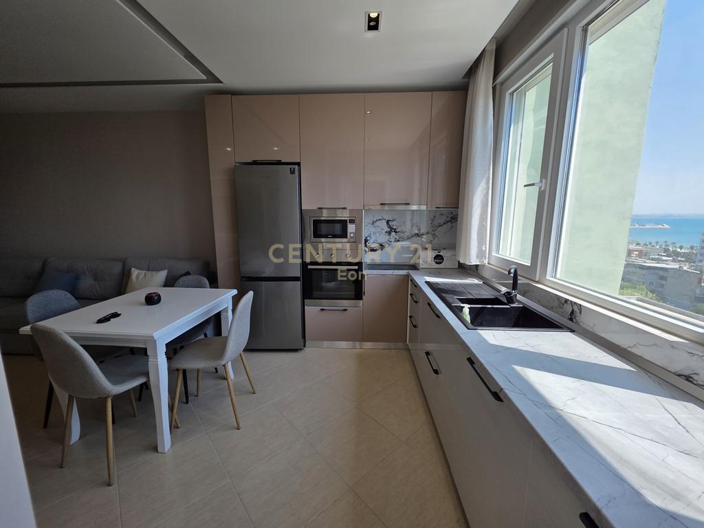 Super Apartament 3+1 në Vollga, Durres
