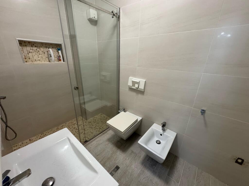 Apartament me qera 1+1 Tek 5 maji Concord center